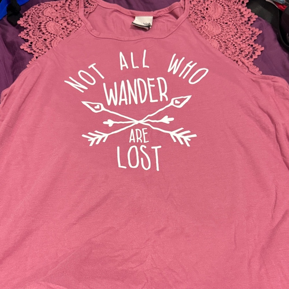 Pink Graphic Lace Sleeve Tank Top